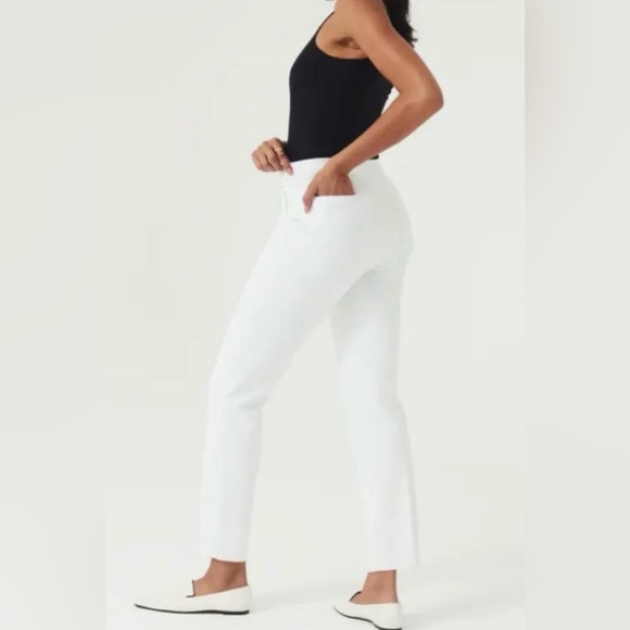 Spanx Women's Slim Straight Pants 20372R Classic White Classic Sz Medium NWT - Picture 1 of 14